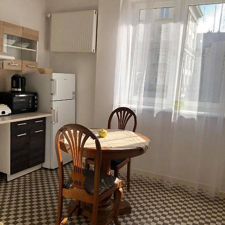 Flat Near Plac Zbawiciela, In Heart Of Warsaw Apartment Ngoại thất bức ảnh