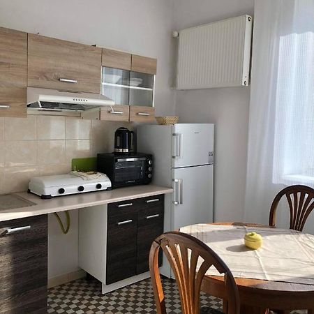 Flat Near Plac Zbawiciela, In Heart Of Warsaw Apartment Ngoại thất bức ảnh