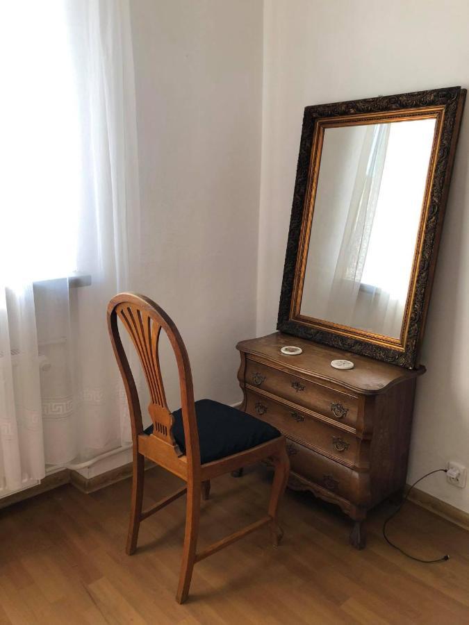 Flat Near Plac Zbawiciela, In Heart Of Warsaw Apartment Ngoại thất bức ảnh
